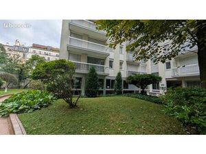 Local 462 m² Paris 12ème