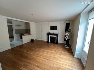 Charmant T2 Joigny Rive Droite