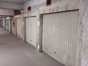 Box / Garage / Parking Creil proche Gare (quartier Voltaire  rue Victor Hugo Creil)
