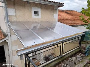 A VENDRE MAISON ANGOULEME 3 chambres 2 terrasses exterieur avec dependance