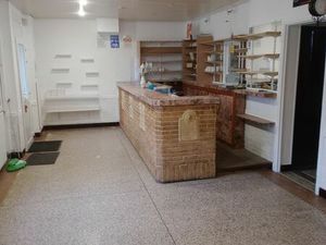 Murs débit de boissons et tabacs