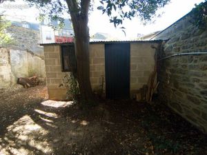 Cabanon et jardinet centre ville Saint servan