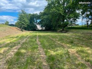 Terrain 2 100 m² Condat Sur Trincou