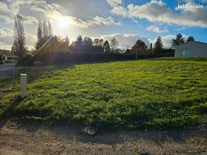 Terrain 962m² LA DOUZE / Exposition Sud-Ouest / Lotissement / Viabilisé /Tout-à-l'égout