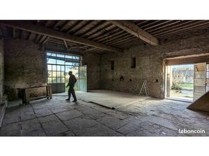 Local stockage / atelier / entrepôt 95m2 Palaja