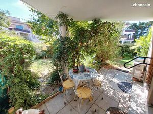 T2 rdc avec jardin et parkings proche centre