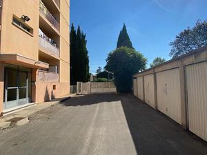 Garage 15 m2 Nîmes Saint Césaire