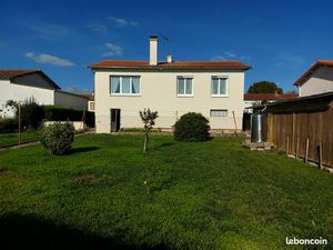 Maison du 103 m² à Nieuil l'Espoir