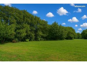 Terrain constructible surface 1070 M²