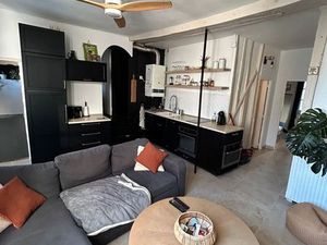 Appartement 67m2 centre ville avec cour  2 places de parking et cave