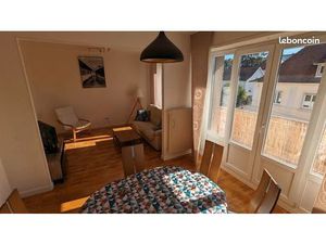 Riedisheim lumineux F 3/4 de 77m² avec deux balcons 930 charges comprises