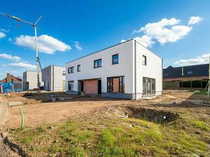 Te koop  strakke nieuwbouwwoning op landelijke ligging