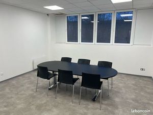 Bureau 25 M2 Maxéville