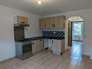 Appartement F2 rénové RDC