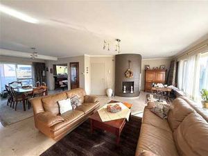 bien de commerce a. maison