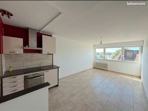 T2 centre ville + stationnement privé