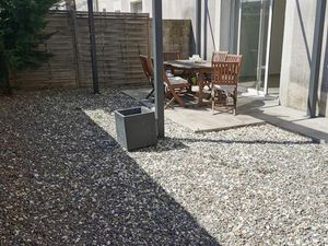 Appartement duplex avec jardinnet