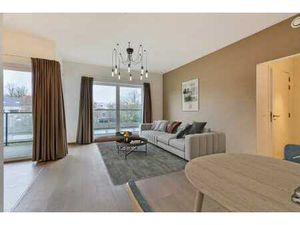 Stijlvolle en comfortabele serviceflat te koop in centrum...