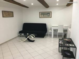 Studio meublé au cœur du centre historique de serignan