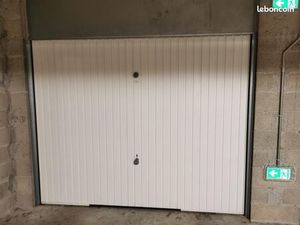 Garage/box 16 m² Saint Jean De La Ruelle