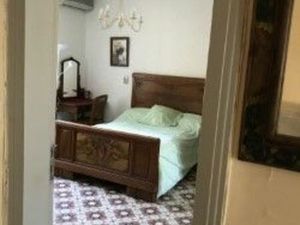 Chambre d'étudiant meublée très spacieuse et très lumineuse dans une villa