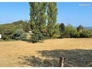 Terrain 1 747 m² Banos