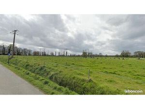 Terrain 471 m² Saint M Hervon