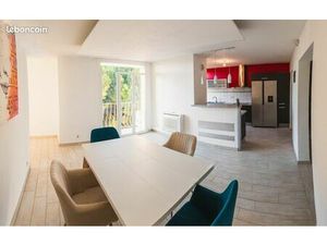 ? T5 lumineux 88 m² - 3 chambres