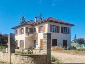 Av maison T5 T6 a la campagne