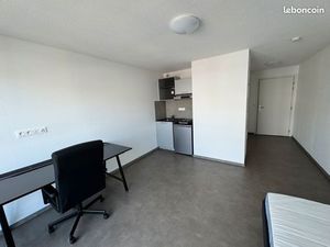 Location studio meublé 24m2 avec couvert et balcon