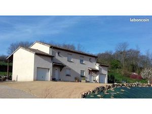 Maison T5 à 8 km MACON Nord