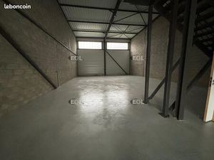 Local bureaux 255 m²