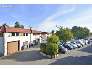 Local bureaux 228 m²