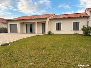 VOUILLE BOURG pavillon de plain-pied