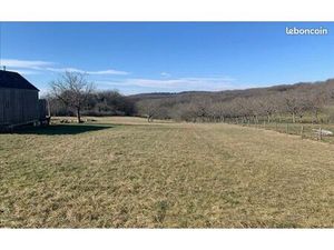 Terrain 1 611 m² La Dornac