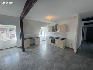 Loue grand f3 centre ville