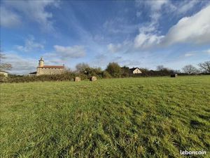 Terrain 1 456 m² Bascons