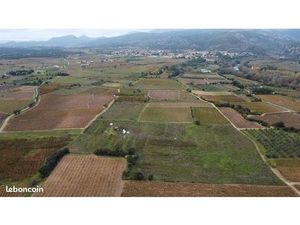 Mazet 24 m2 terrain 2 9 hectares