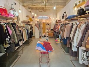 Commerce place du pin