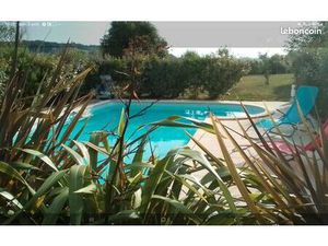 Belle propriété  vue dominante  plein sud  autonome énergie  grand terrain trés calme