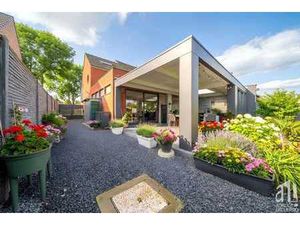 MAGNIFIQUE MAISON MODERNE 3 FAÇADES AU CŒUR D’ESTAIMPUIS