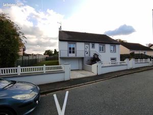 Pavillon 6 pièces de 110 m² au Bourny à Laval