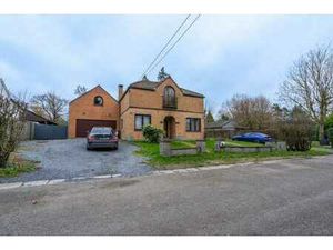 VILLA 4F + GARAGE - 5CH - 3SDB - POSS PROF. LIBERALE