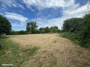 Terrain 1 694 m² Bretenoux