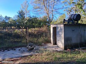 A louer a cuers poulaillé