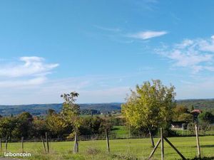 Terrain 2 713 m² Degagnac