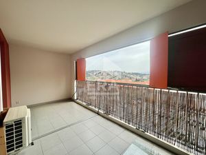 Appartement T3 avec deux terrasses et stationnement