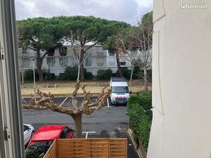 Vend parking avec arceaux