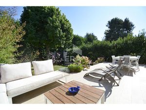 Maison La Celle Saint Cloud 7 pièce(s) 221 m2