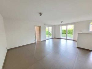 Appartement lumineux 2 chambres avec jardin et parking